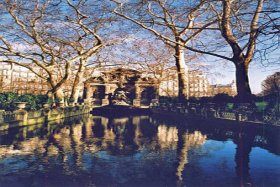 A tranquil scene in the gardens of the Palais du Luxembourg