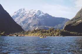 Sea-kayaking on Milford Sound