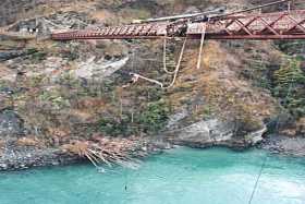 A bungy jumper at the Kawerau Bridge